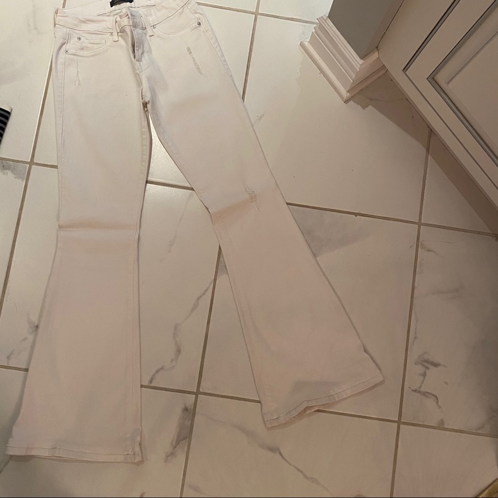 Level 99 white bell bottom jeans size 28 NWOT